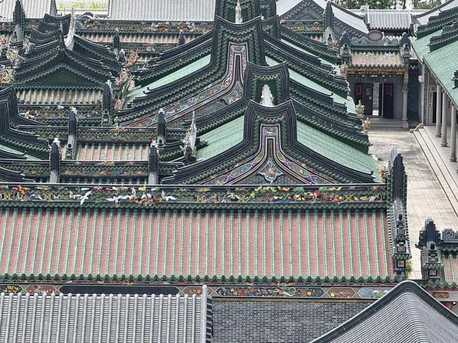 四座四合院、七栋别墅，谁建了潮汕天价违建？