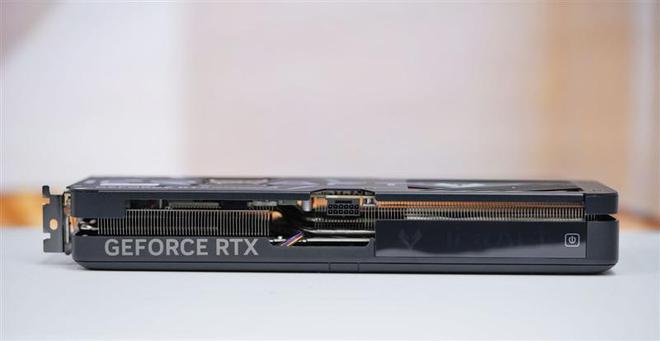 铭瑄RTX 5070 iCraft OC12G评测：第四代电竞之心超越黄氏刀法 性能完全释放