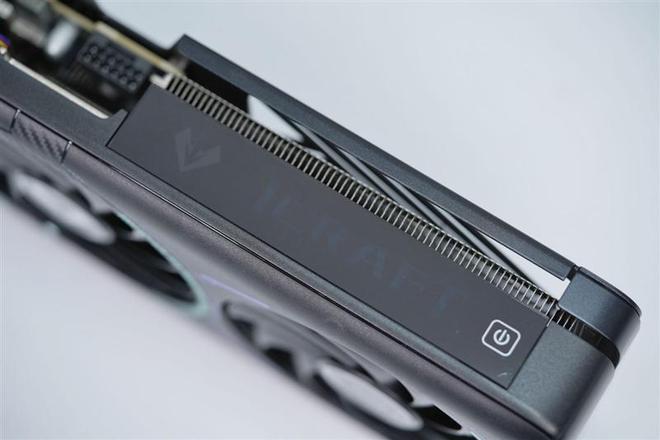 铭瑄RTX 5070 iCraft OC12G评测：第四代电竞之心超越黄氏刀法 性能完全释放