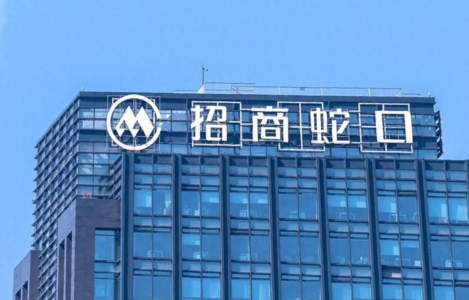 8600亿深圳地产航母，主动缩表500亿