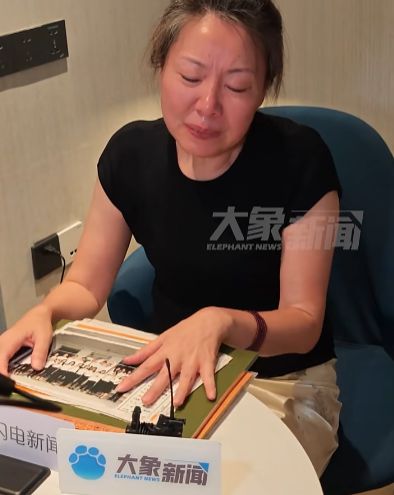 成都女子被杀，凶手父亲抱怨有家难回：冷漠比刀更伤人丨中听