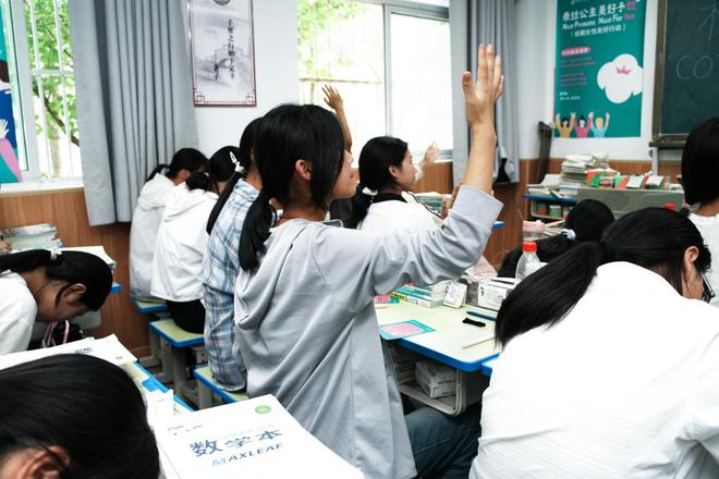 关爱女生成长，奈丝公主“美好予她”公益走进西安