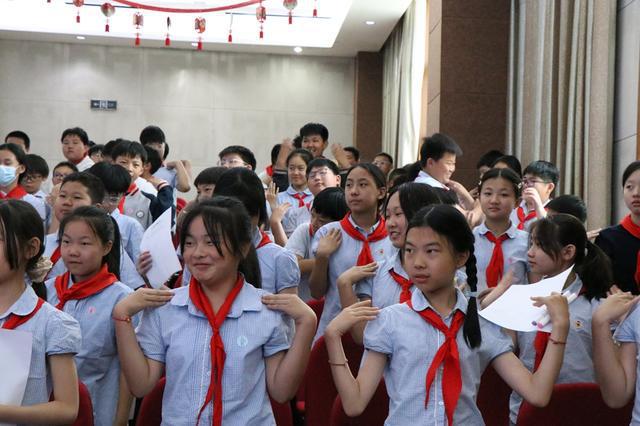 “金水心理”代言人正式亮相，心理自助手册为青少年护航