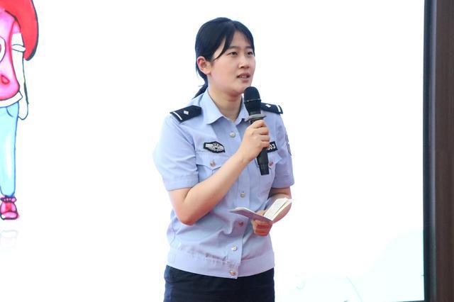 “金水心理”代言人正式亮相，心理自助手册为青少年护航