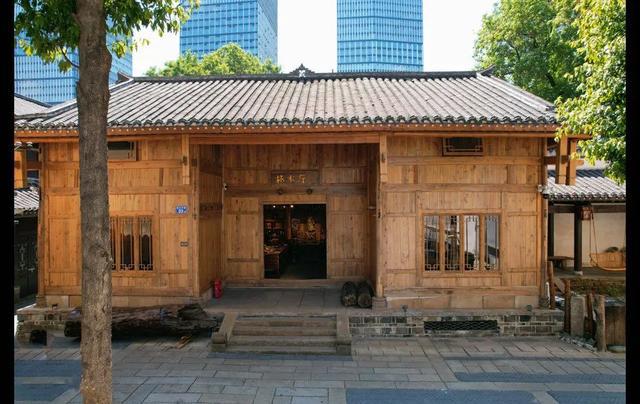 一场大火，烧了16个亿？“博物馆”背后的文创生意
