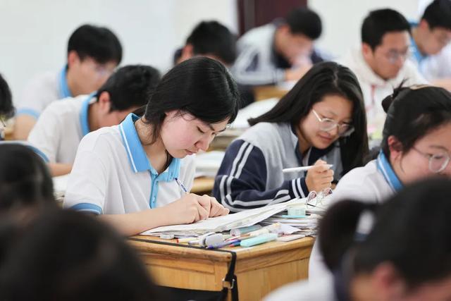 高中双休，又变了？