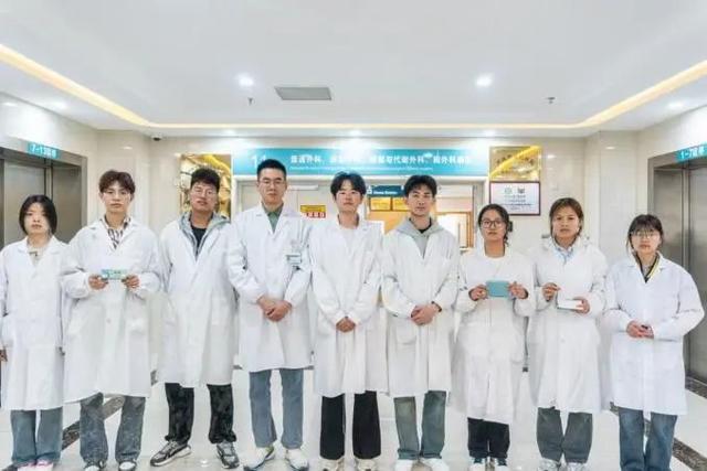 荧光薪火！黄河科技学院苝酰亚胺研究团队的传承创新