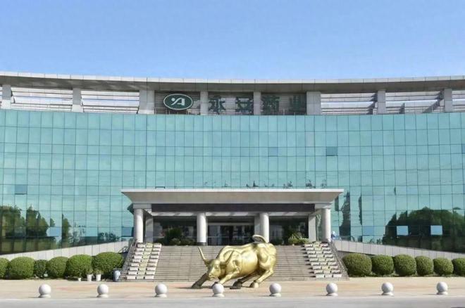 75亿潜江药企少帅，大卖牛磺酸饮料