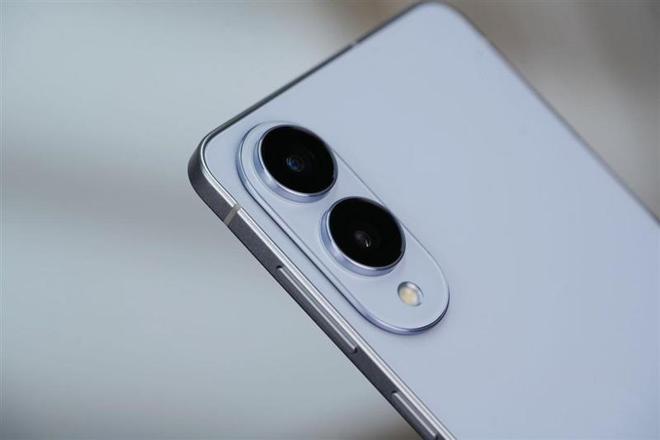 终于又见轻薄旗舰机！三星Galaxy S25 Edge全面评测：也许这才是智能手机的本质