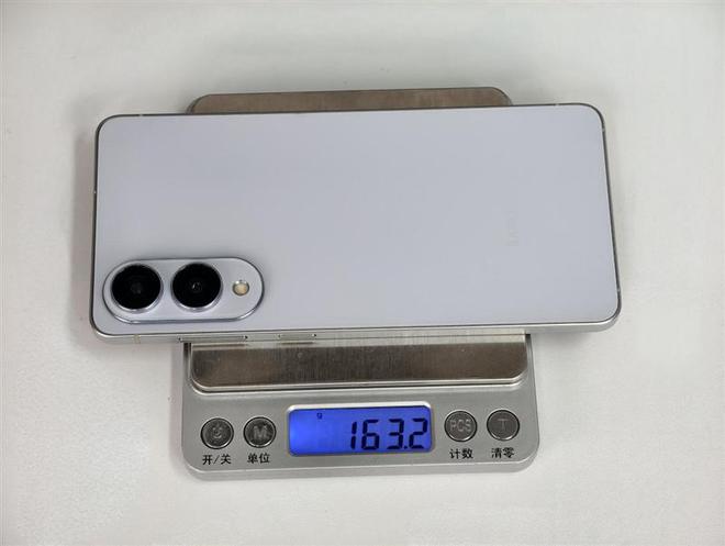 终于又见轻薄旗舰机！三星Galaxy S25 Edge全面评测：也许这才是智能手机的本质