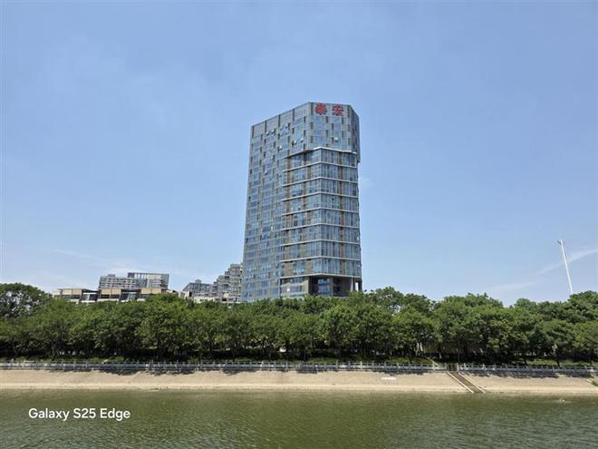 终于又见轻薄旗舰机！三星Galaxy S25 Edge全面评测：也许这才是智能手机的本质