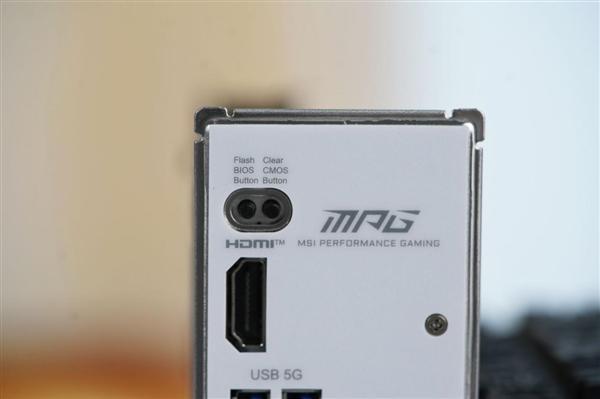 ITX小巧强悍！微星MPG B850I EDGE TI WIFI图赏