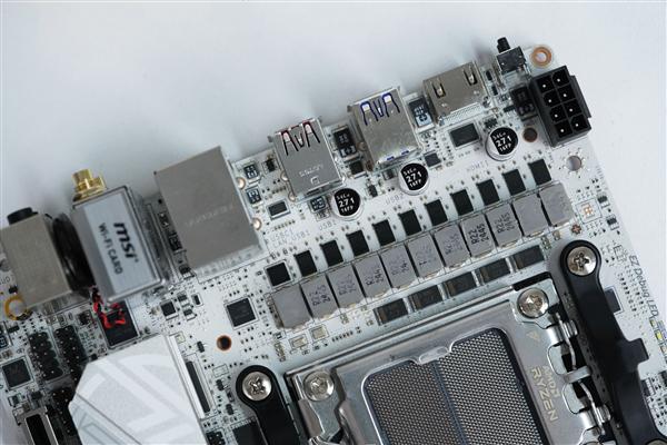 ITX小巧强悍！微星MPG B850I EDGE TI WIFI图赏